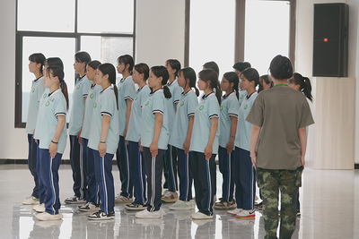 济宁曲阜市全封闭的学校_，难道我们不应提前把握？