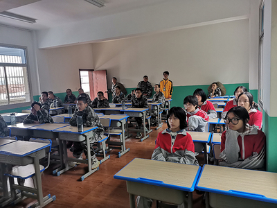 济宁金乡县改造学校哪里好_，社会的未来在此间角逐。